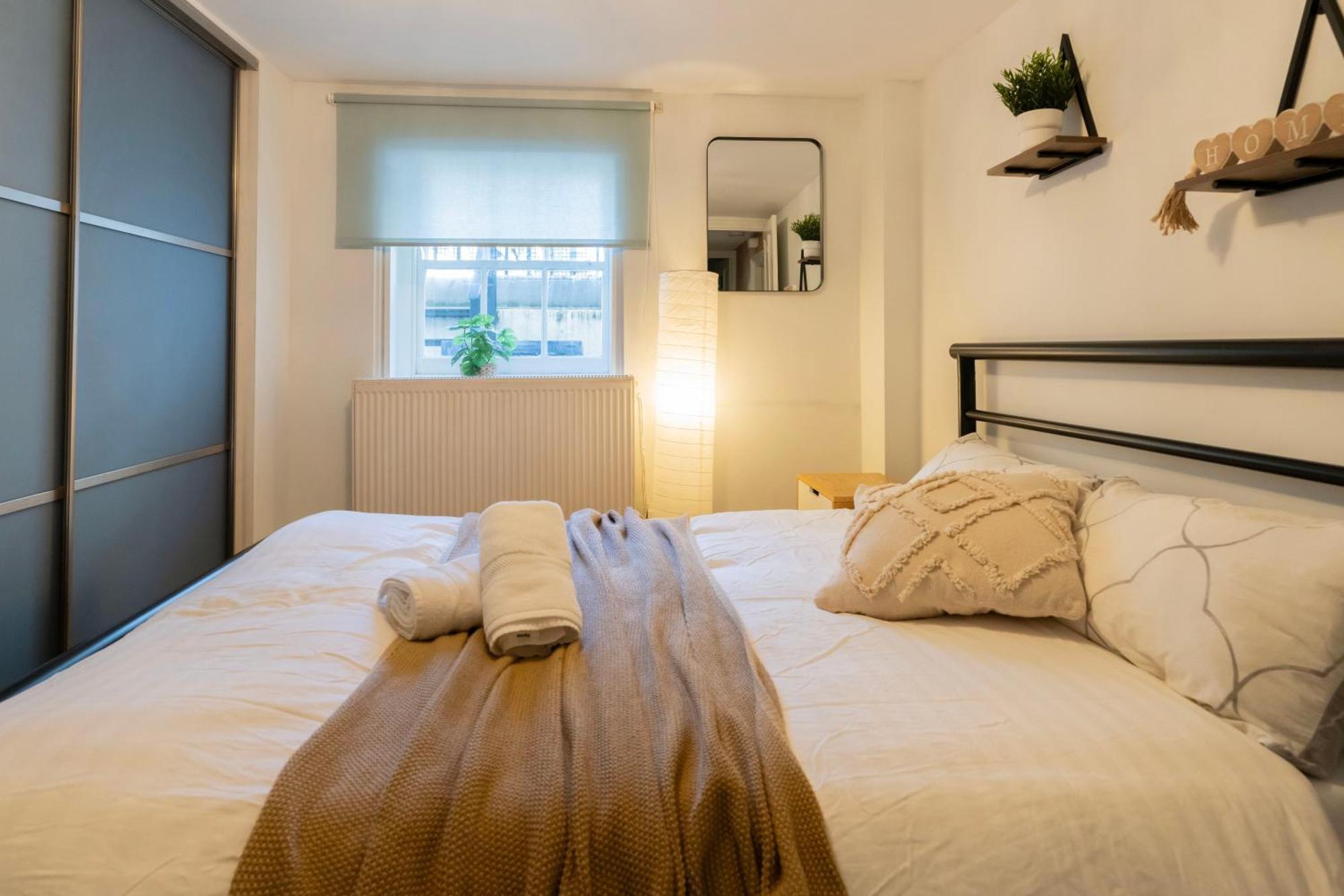 Gorgeous 2Bed House In New Road Apartment London Exterior photo