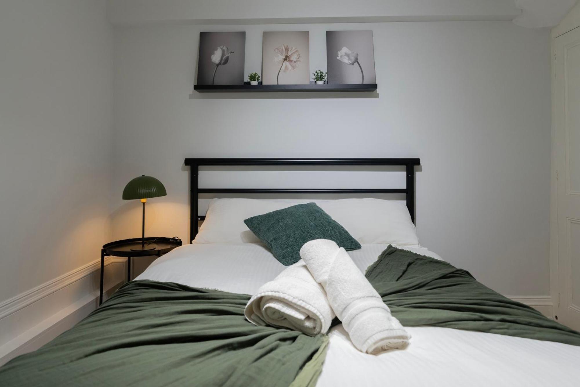 Gorgeous 2Bed House In New Road Apartment London Exterior photo